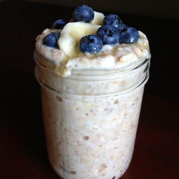 Overnight Refrigerator Oats with Fruit and Honey