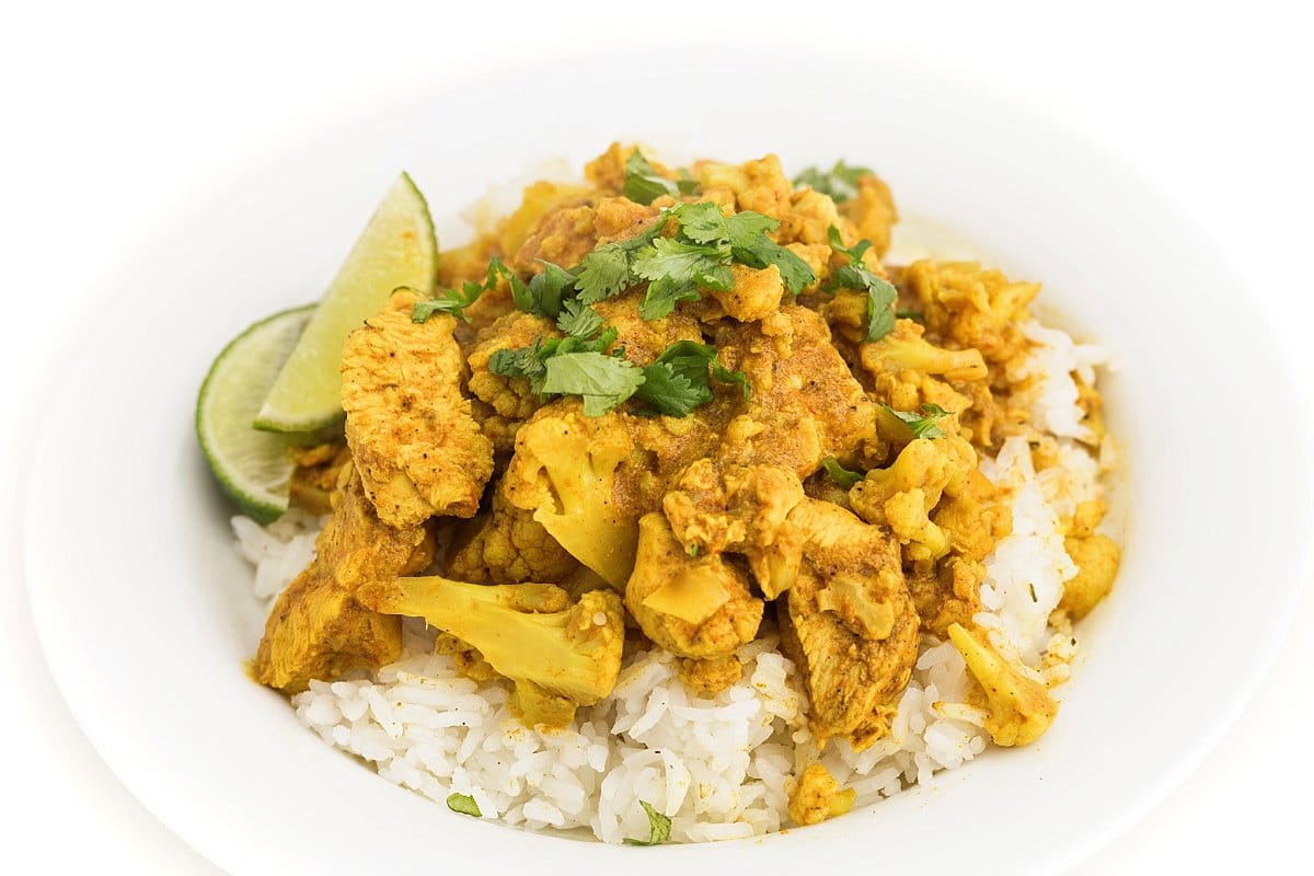 indian butter chicken plated