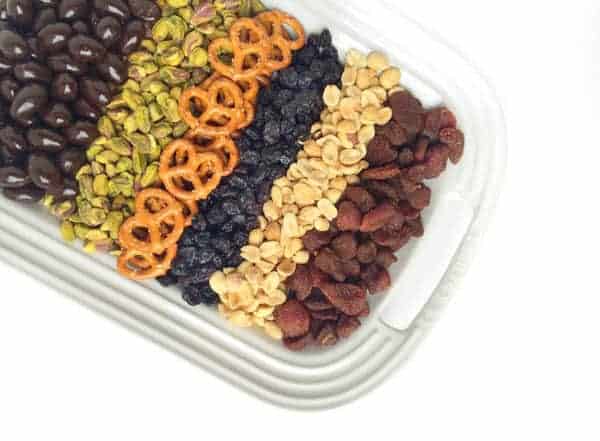 Homemade Fruit and Nut Trail Mix - The Lemon Bowl