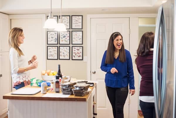 laughing-in-kitchen