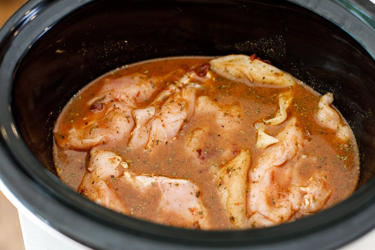 BBQ Pulled Chicken in the Slow Cooker