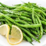 lemon dill green beans vertical close up