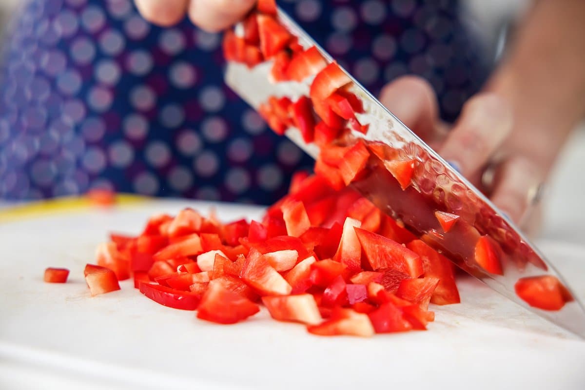 dicing peppers