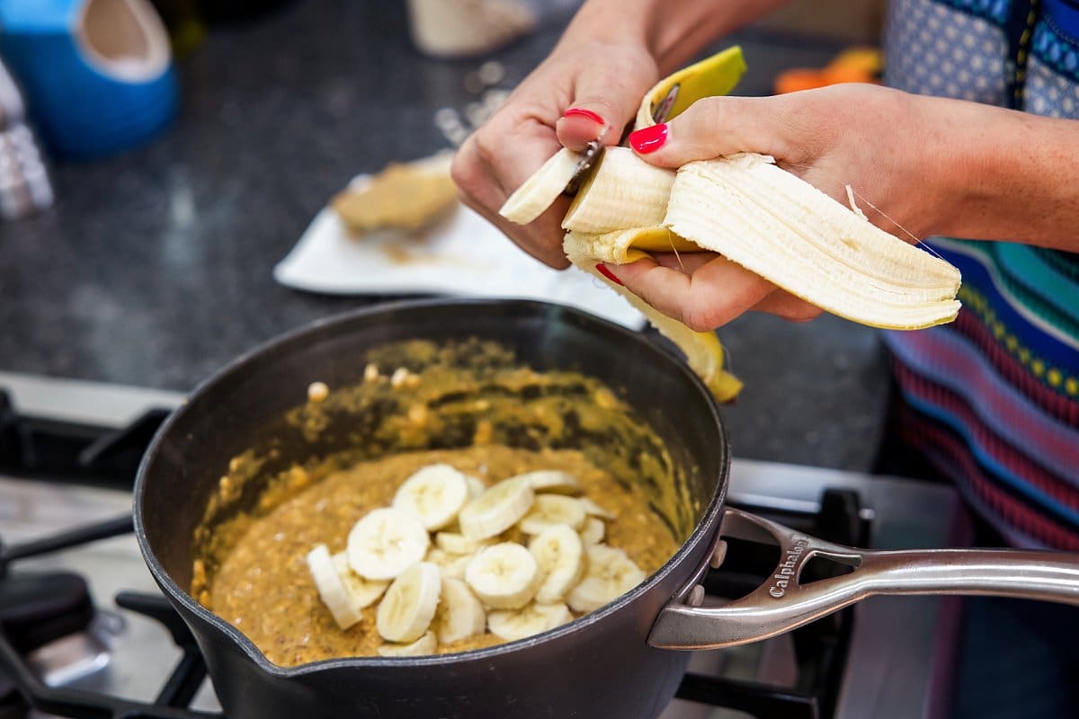 Adding banana to oatmeal