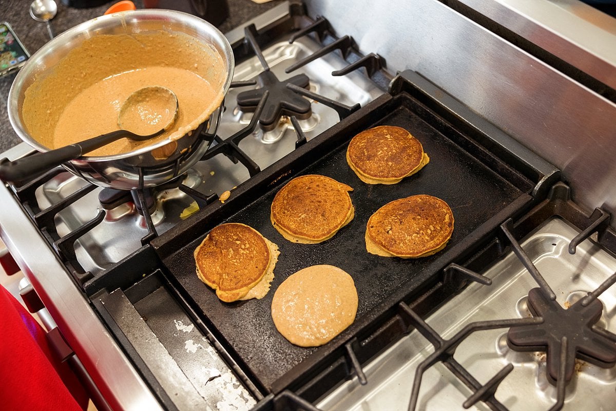 Cooking gluten free pumpkin pancakes